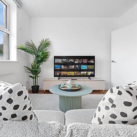 شقة Modern 2Br Near Tower Bridge لندن المظهر الخارجي الصورة